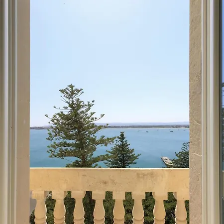 Hotel Grand Des Etrangers