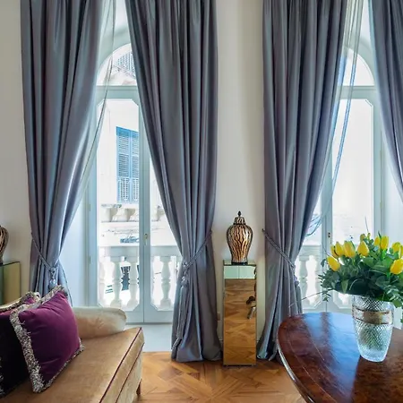 Hotel Grand Des Etrangers
