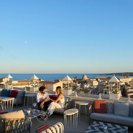 Grand Des Etrangers Hotel 5*