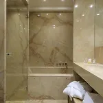 Grand Des Etrangers- The Leading Of The World 5*