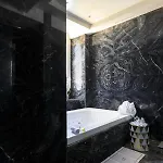 Grand Des Etrangers- The Leading Of The World Syrakusa