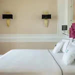 Grand Des Etrangers- The Leading Of The World 5*