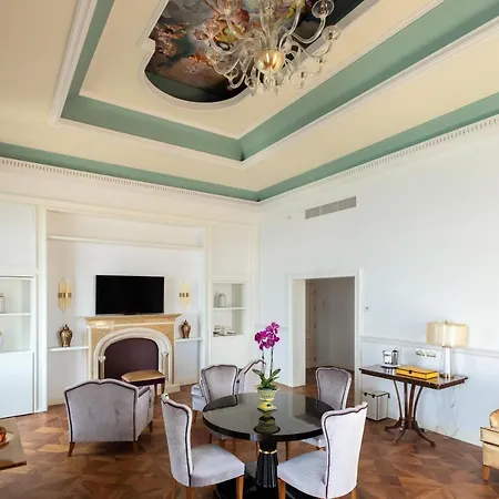 Hotel Grand Des Etrangers Syracuse
