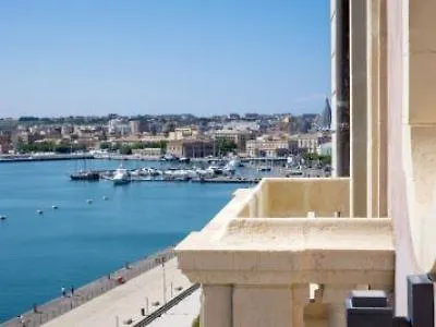 Grand Des Etrangers- The Leading Of The World 5*