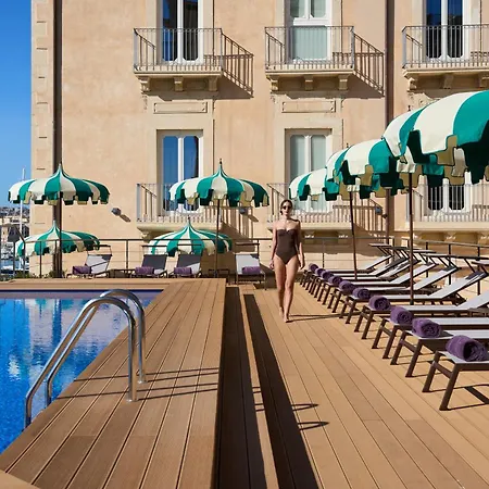 Grand Des Etrangers- The Leading Of The World Hotell 5*