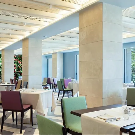 Hotel Grand Des Etrangers 5*